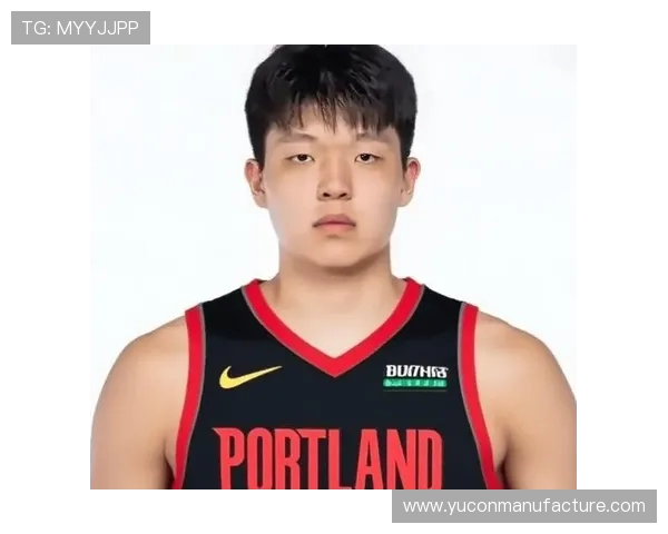 开拓者三大中锋同框媒体日杨瀚森克林根罗威双塔组合能否打响新赛季