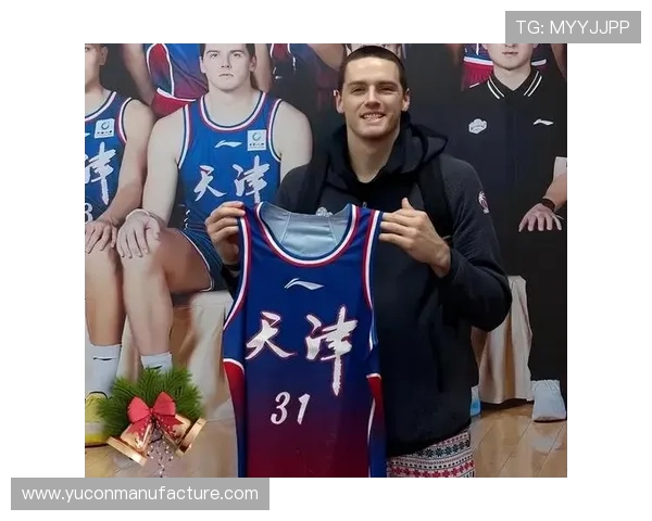 天津队与内线外援大卫詹姆斯续约成功共同迎接新赛季挑战