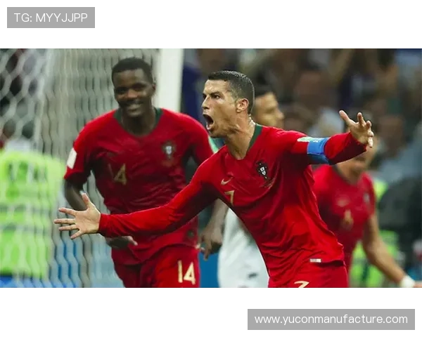 埃斯特旺突破造点亲自主罚命中 恩佐让点助攻半场三点球精彩上演